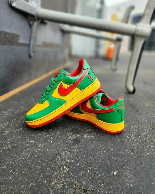 Sneakers colorées style urbain