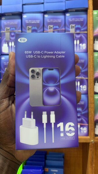 Chargeur iPhone 16