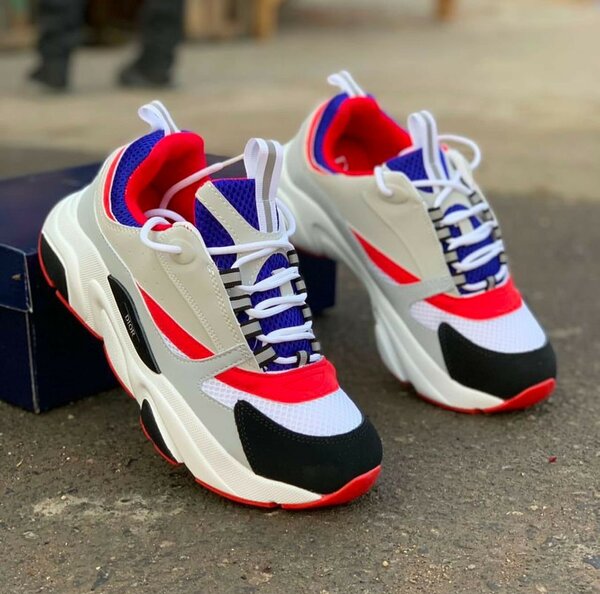 DIOR SNEAKER