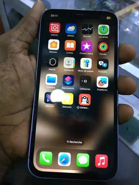 iPhone 12 violet déverrouillé