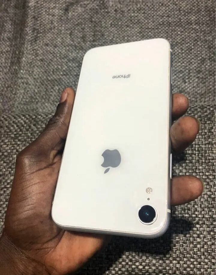 iPhone xr blanc reconditionné