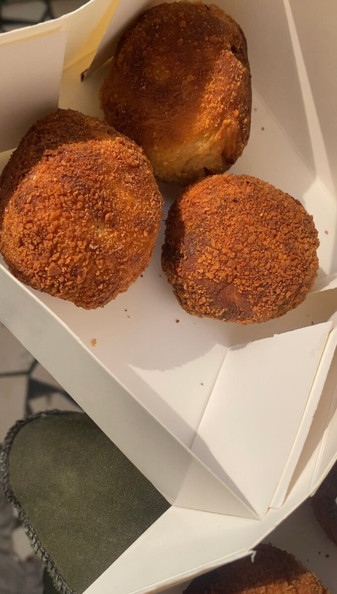 B*mbes (boules dorées) garnies