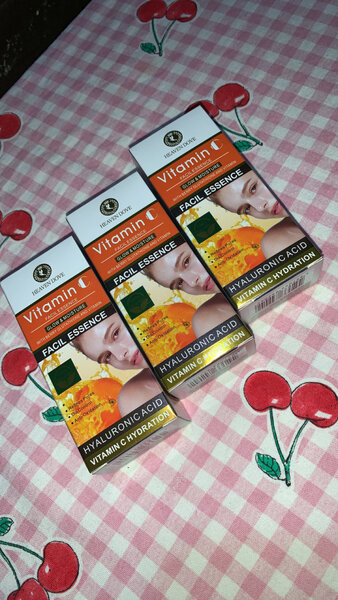 Essence Vitamine C + Acide Hyaluronique