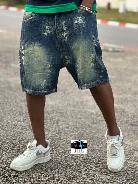 Short en jean délavé