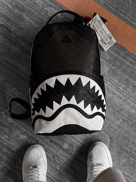 Sac à dos tendance requin