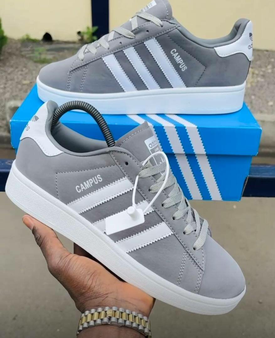 Chaussures adidas campus disponible en trois couleurs bleu n