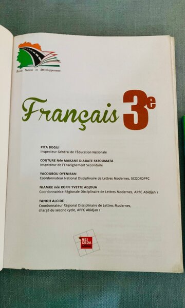 Livre 3e en français + roman