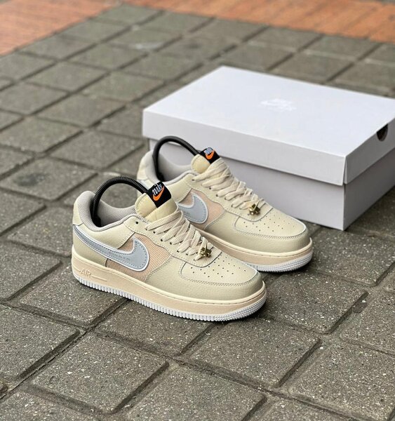 NIKE AIRFORCE CLASSIC