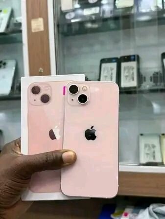 iPhone 13Rose