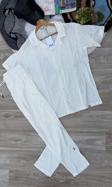 Ensemble d'été en lin blanc