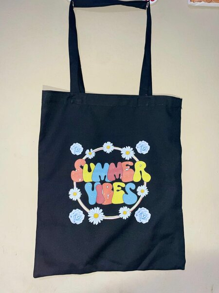 Tote bag