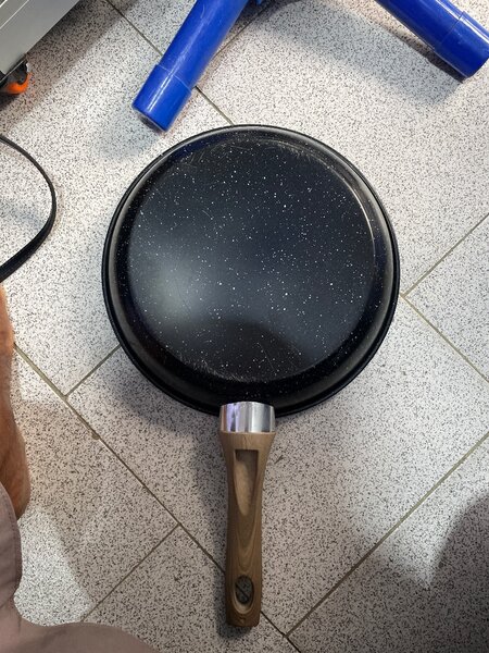 Poêle anti adhésive