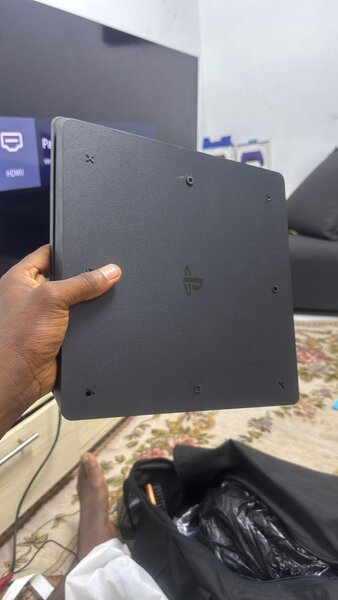 PlayStation 4 1Tera