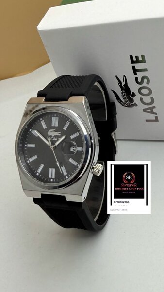 Montre Lacoste avec sa boîte