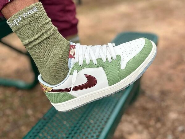 Air Jordan 1 low