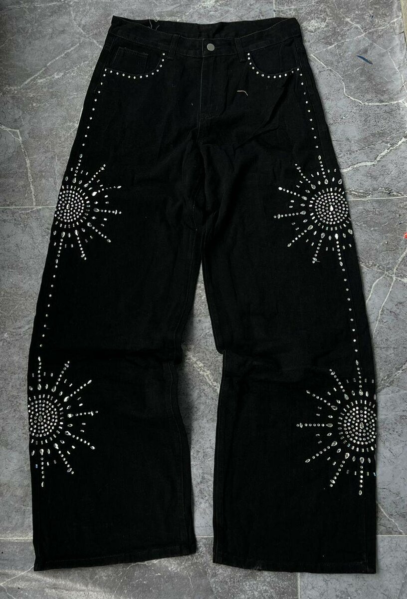 Pantalons noirs étincelants