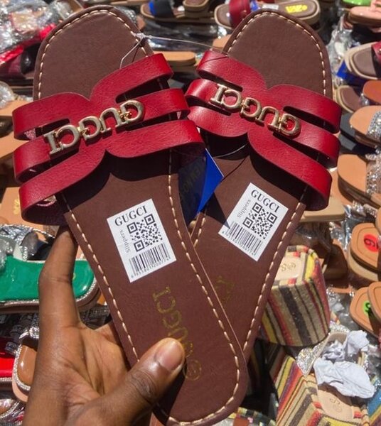 Sandales rouges pour femmes