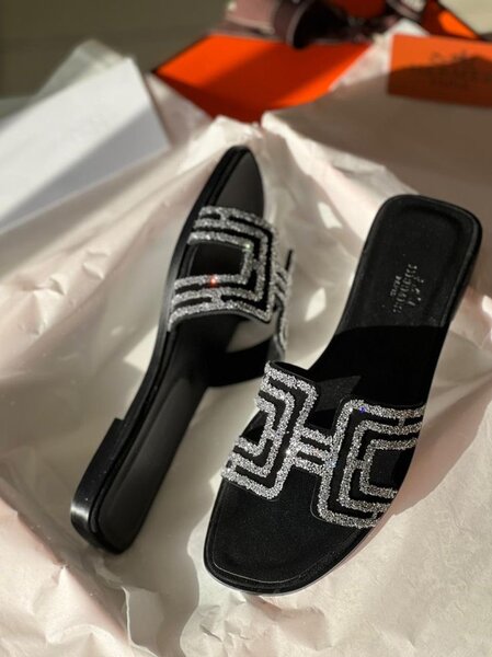 Sandales de luxe chic élégantes