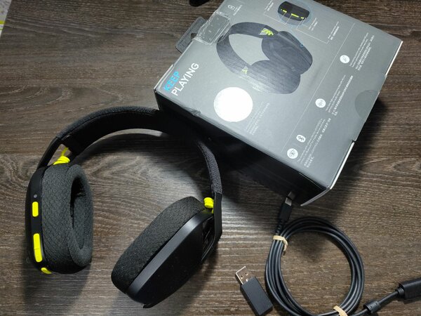 Беспроводные наушники Logitech G435