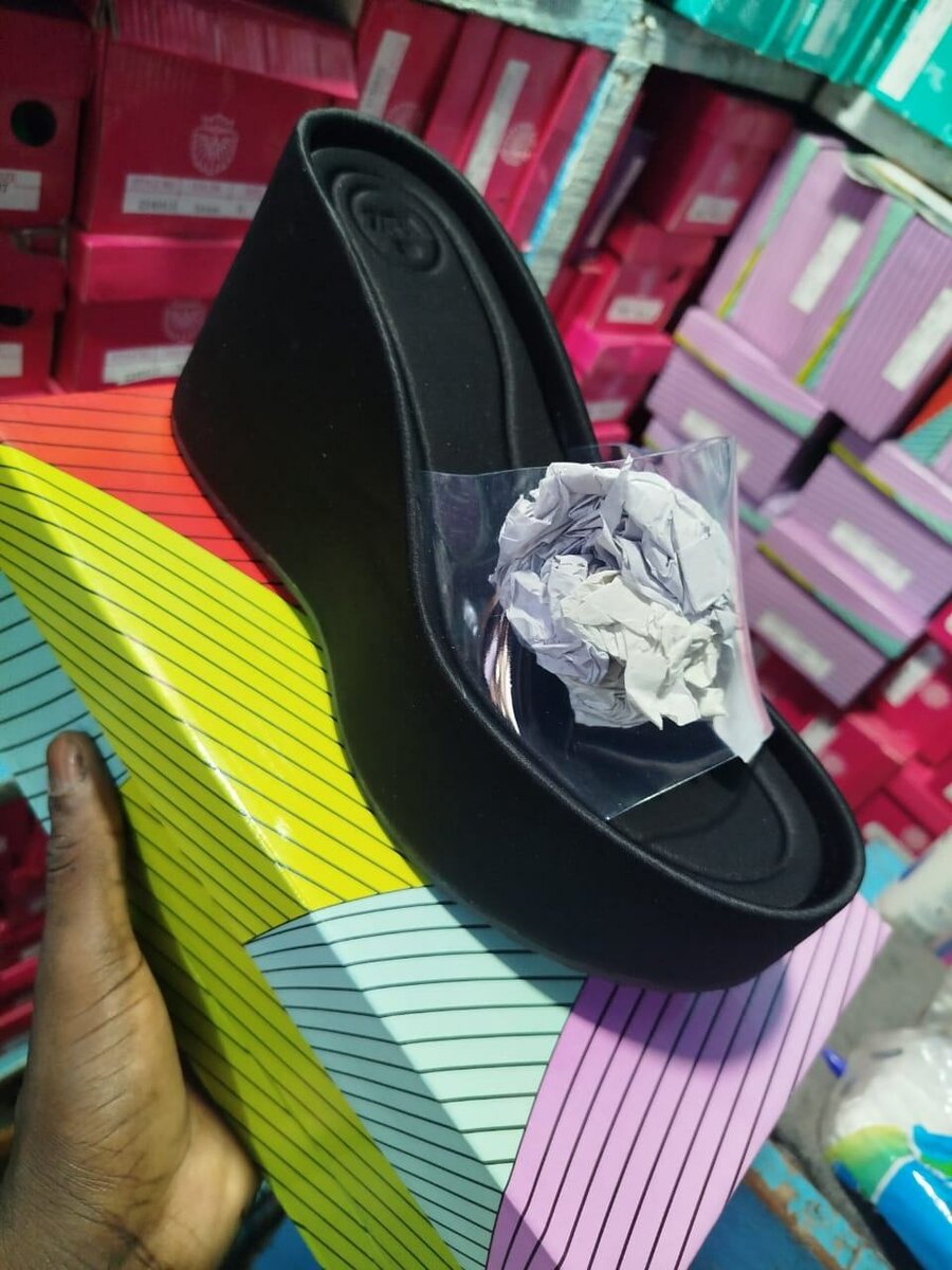 Sandales compensées confortables