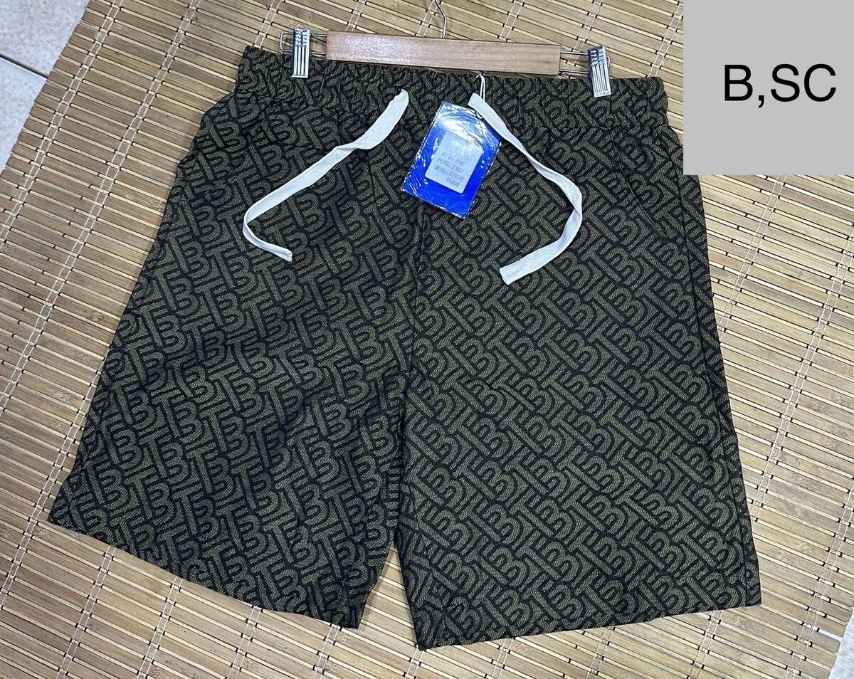 Super short de balade ,coton 100%