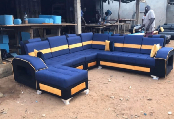 Canapé d'angle bleu avec ottomane