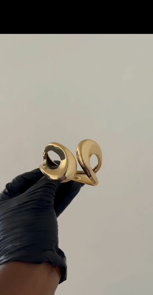 Bracelet sculptural doré