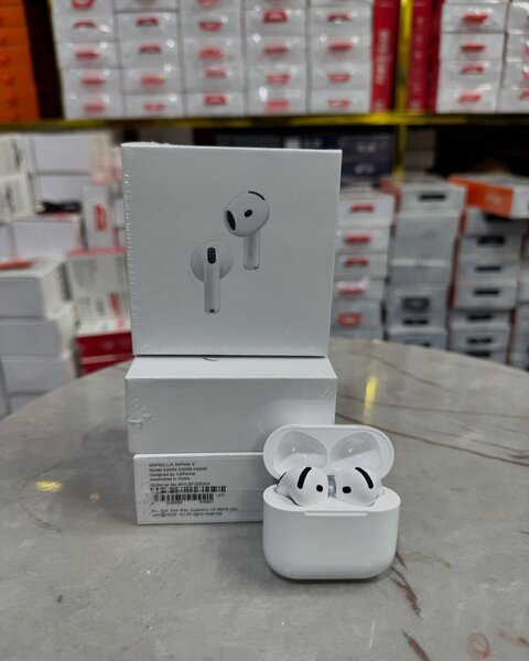 AirPods 4