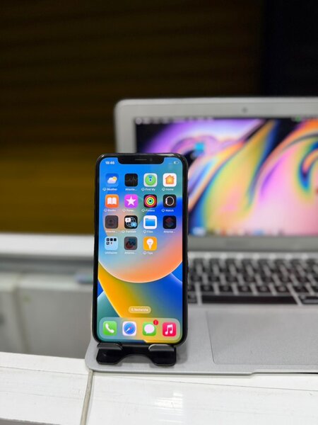 iPhone X simple 64 giga