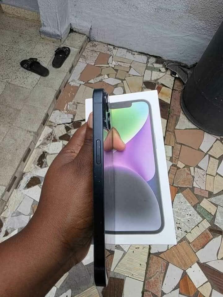 iPhone 13 Noir Neuf