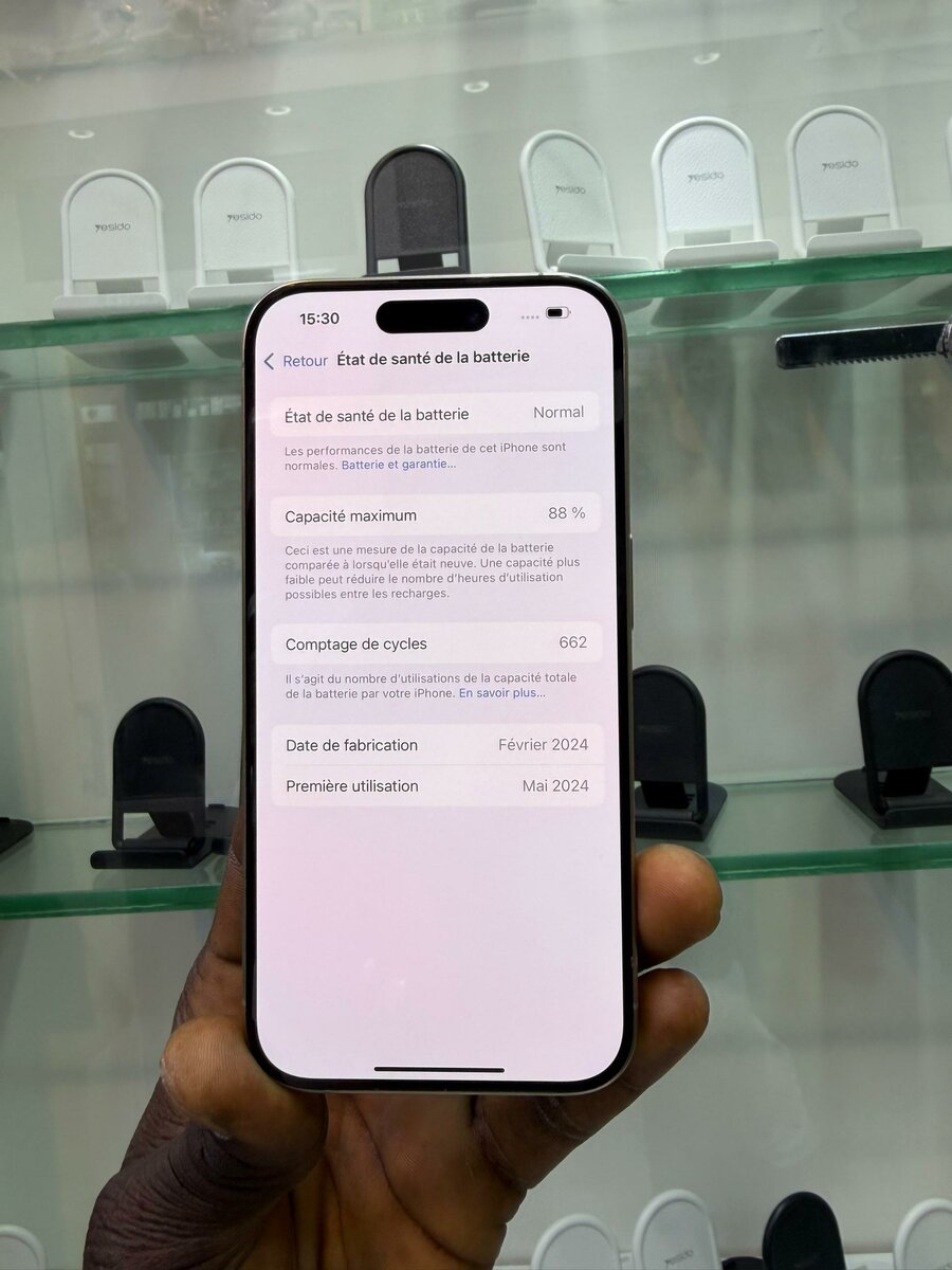 iPhone 15 Pro 128Go Casi neuf