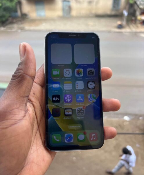 iPhone X 64GB BLANC
