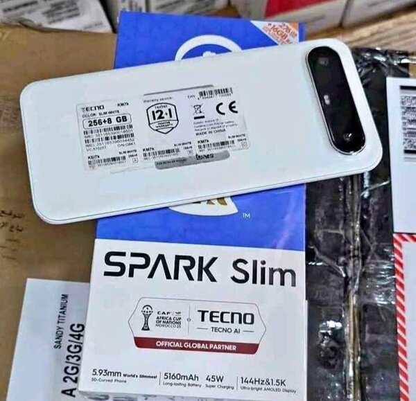 Tecno Spark Slim 256 Go - Smartphone