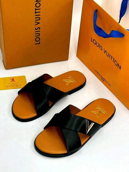 Louis Vuitton Slippers
