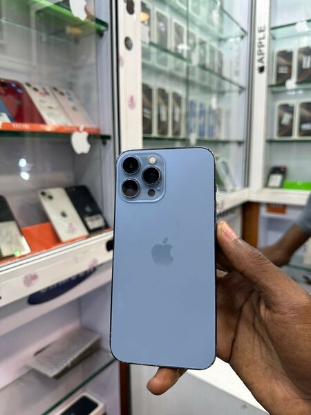 iPhone 13 Pro Max 256go quasi neuf