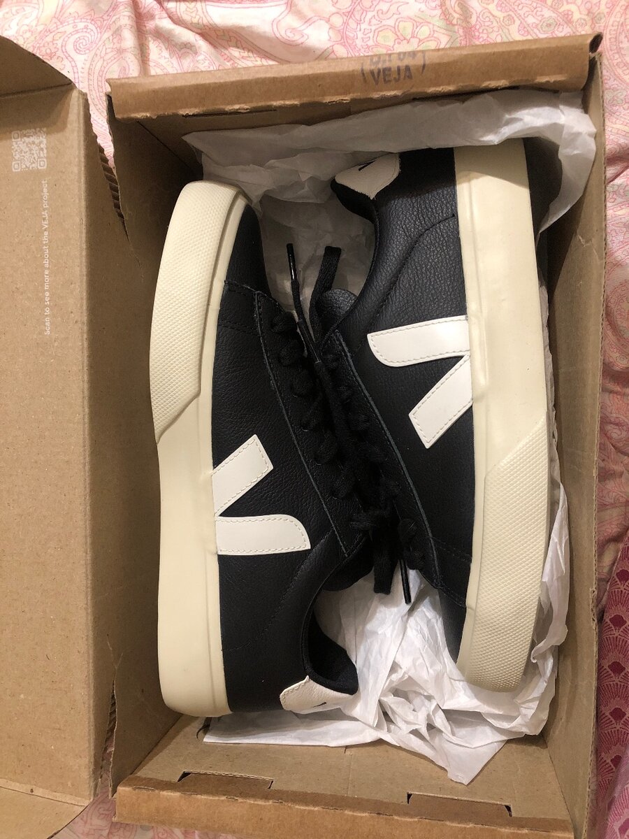 Новые Veja. Размер между 36/37, длина стопы 23см
