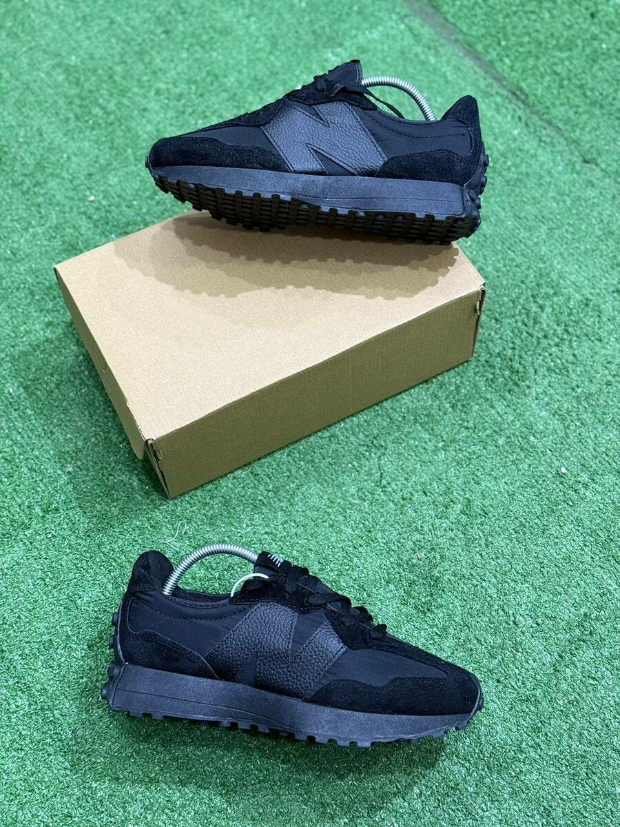 Chaussures de sport noires élégantes