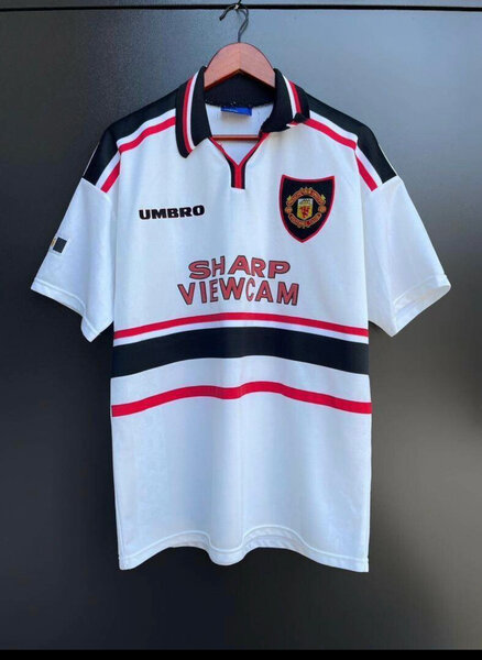 Maillot de football rétro Umbro