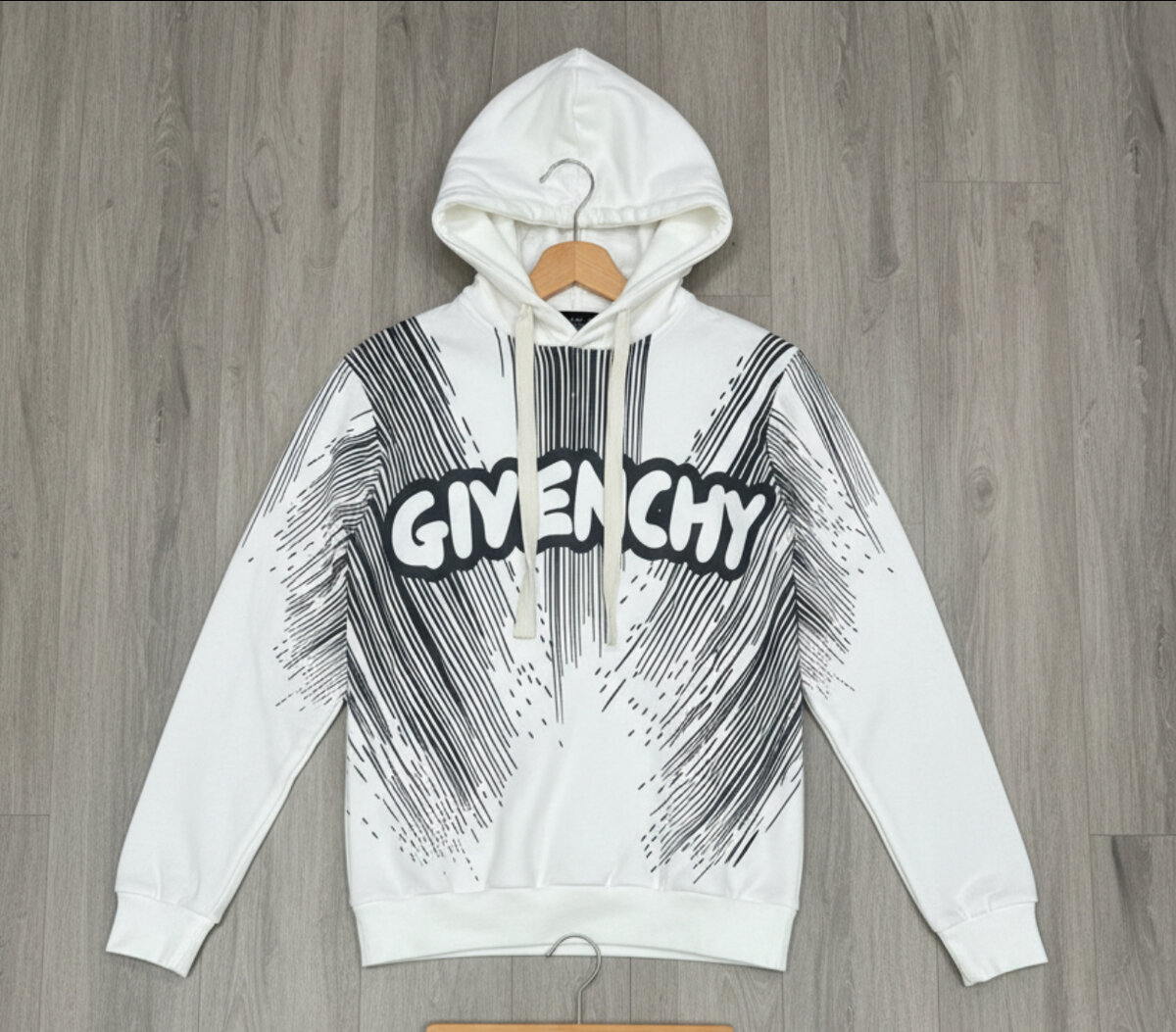 Sweat à capuche graphique élégant