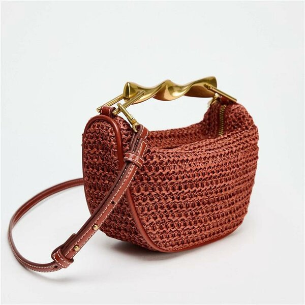 Sac à main tressé chic