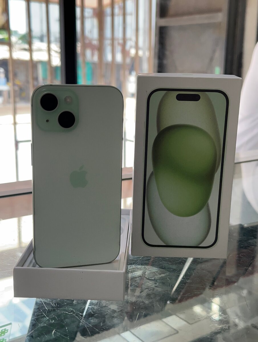 iPhone dernier modèle vert pomme