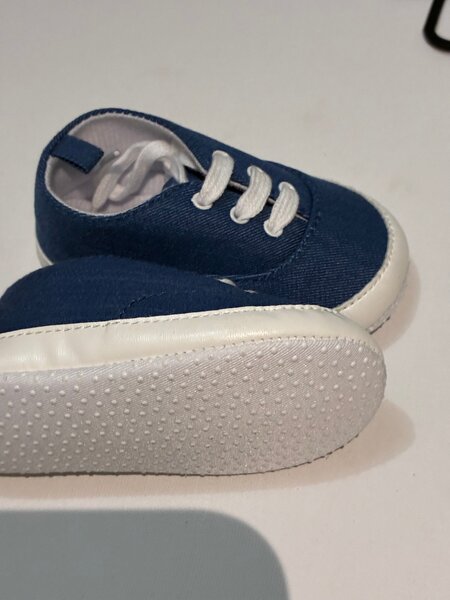 Chaussures bébé bleu marine