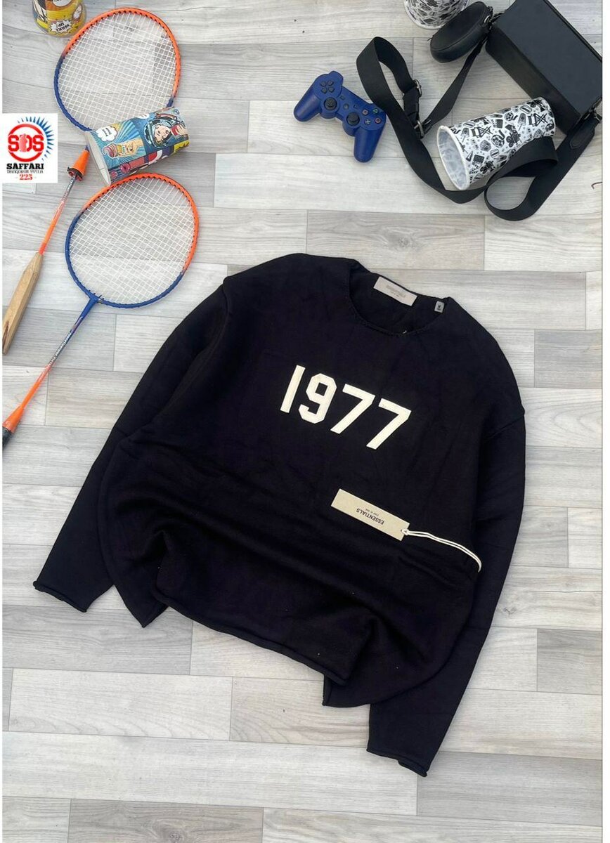Sweat-shirt noir "1977"