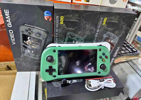 Console portable G28 HDMI