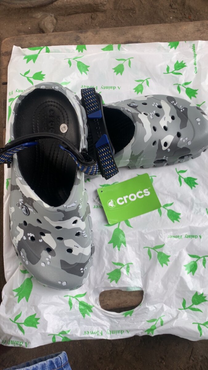 Sabots Crocs à motif