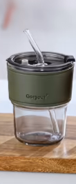 Gobelet réutilisable avec paille