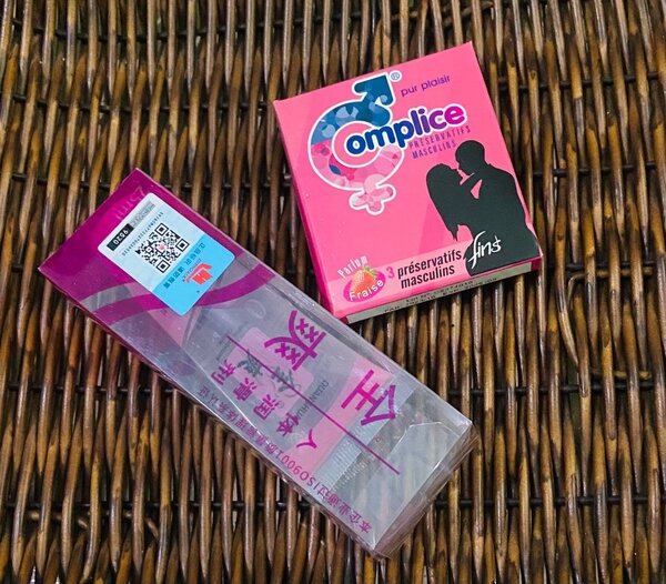 3 Préservatifs + 1 lubrifiant