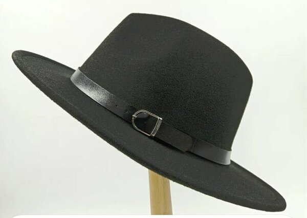 CHAPEAU EN FEUTRE POUR HOMME ET FEMME