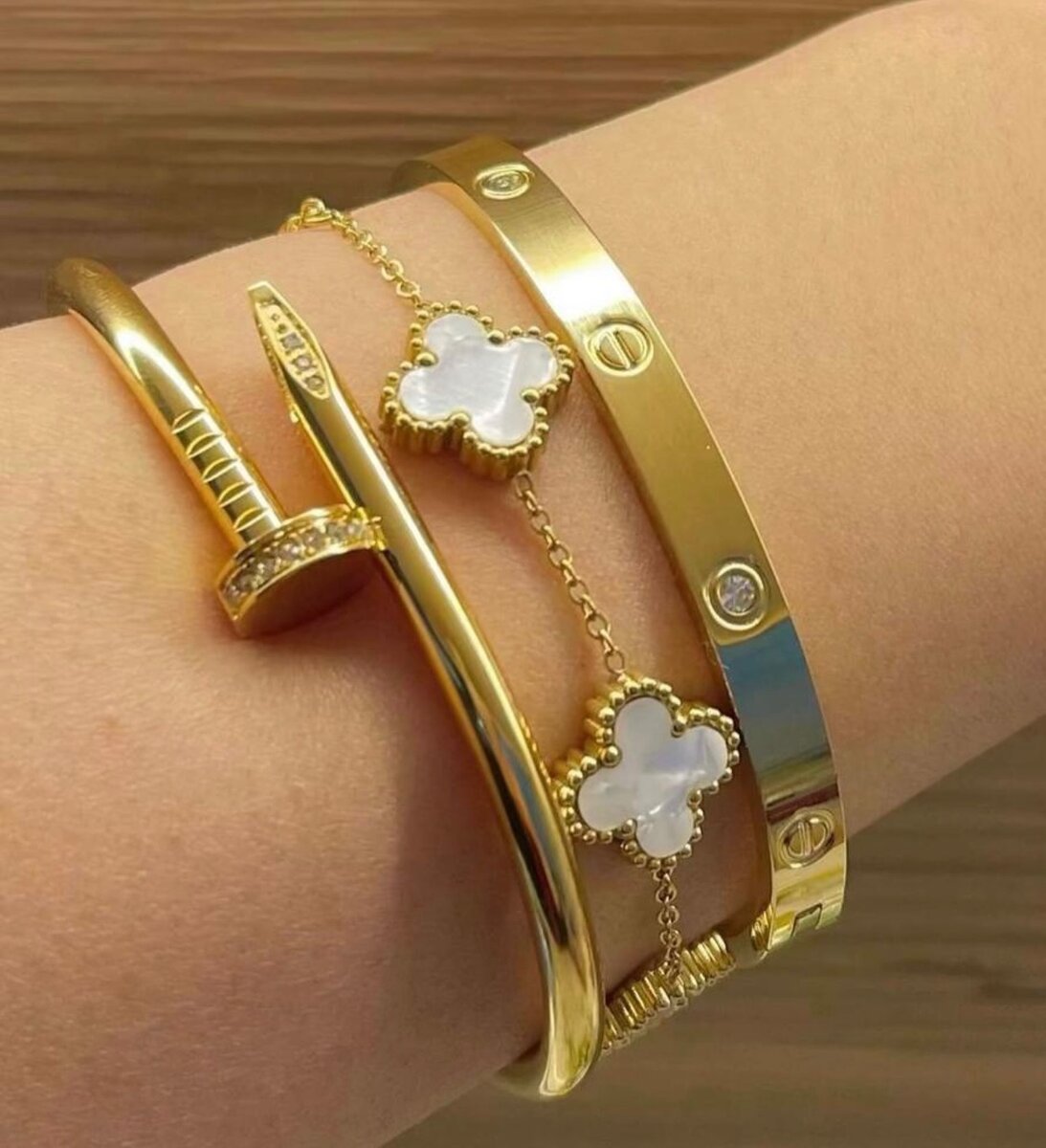 Bracelet