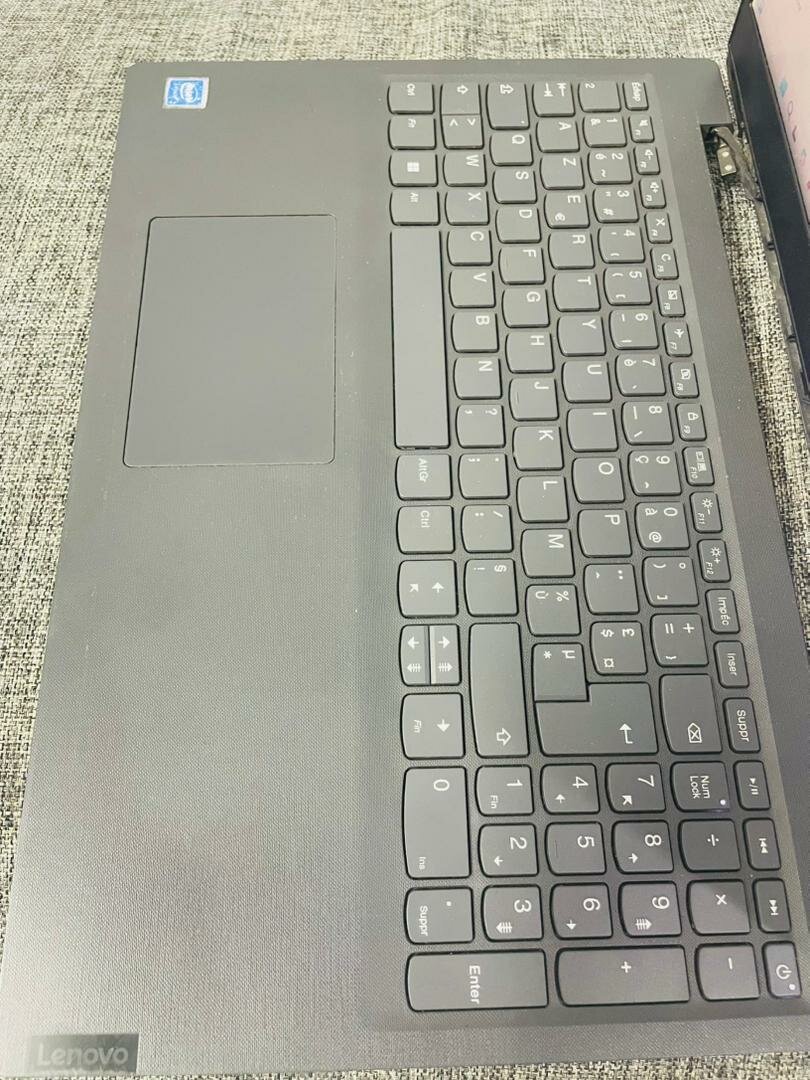 Ordinateur portable Lenovo 15 pouces